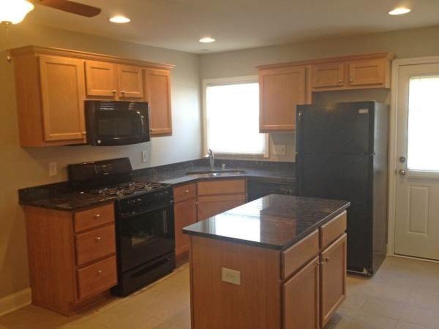 Foto principal - 2671 S Clement Ave