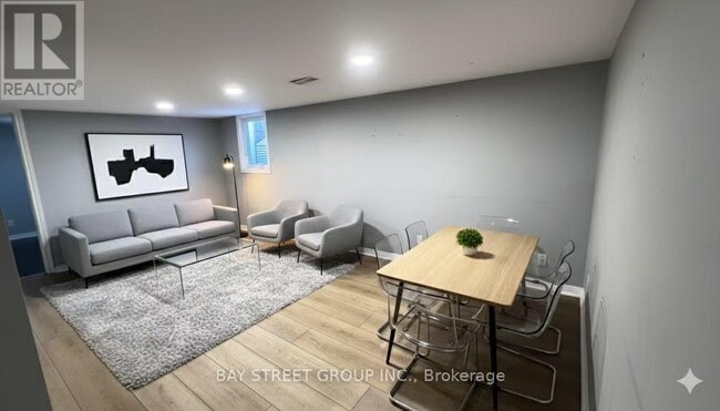 Building Photo - 2048 Edinburgh Dr