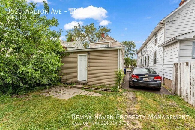 Building Photo - 3523 Walton UP, Cleveland -  Stunning 3 be...