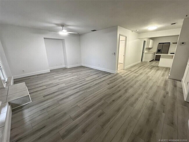 Foto del edificio - 808 SW 33rd St