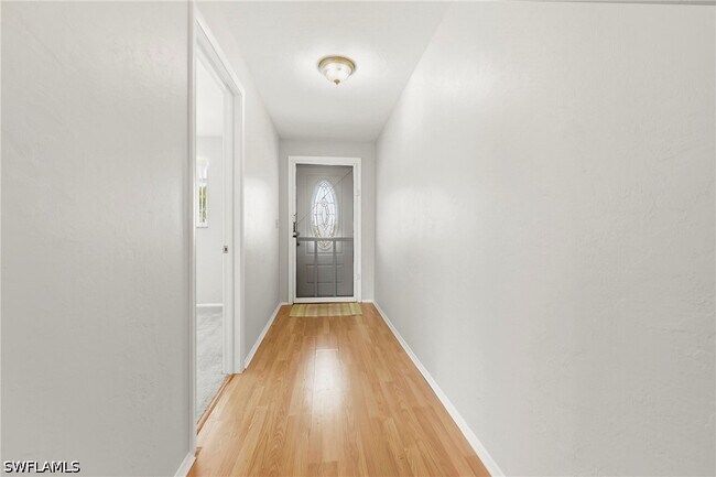 Foto del edificio - 1376 Chesapeake Ave