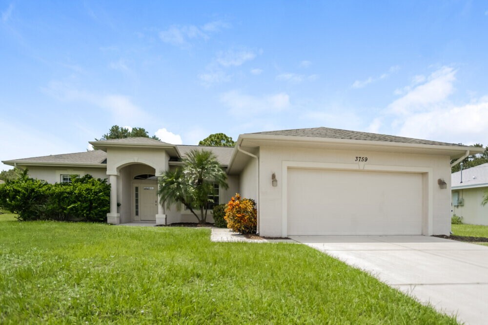 Foto principal - 3759 Alwood St