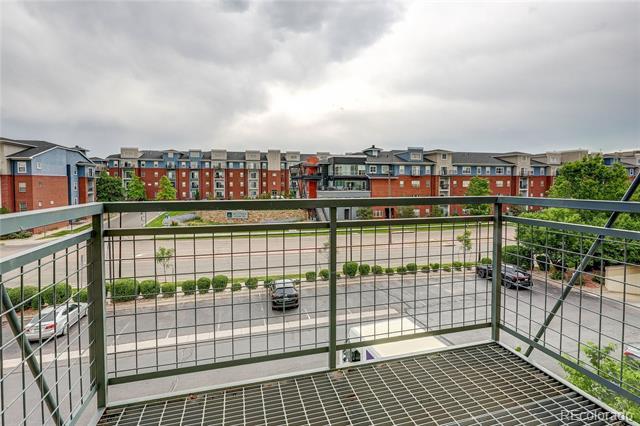 Building Photo - 10184 Park Meadows Dr