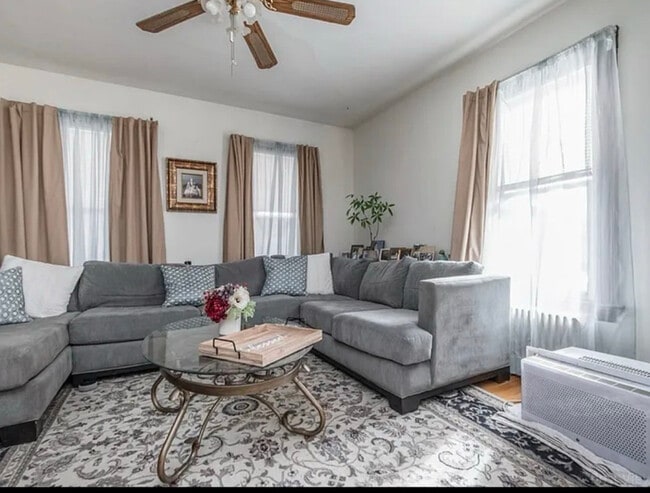 Building Photo - 24 Arlington St