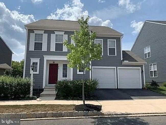 Foto del edificio - 613 Line Rd