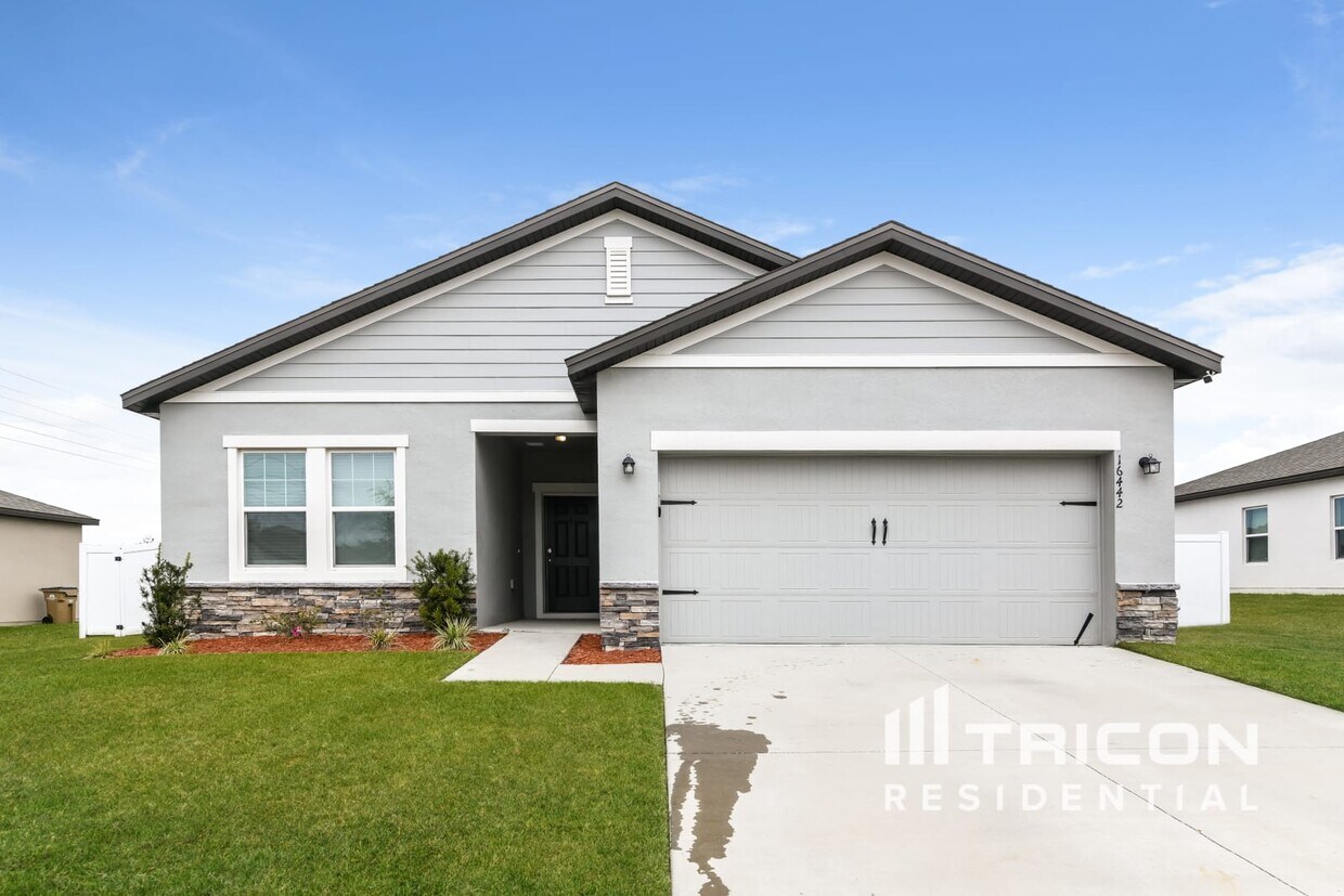 Foto principal - 16442 Blooming Cherry Drive Groveland FL