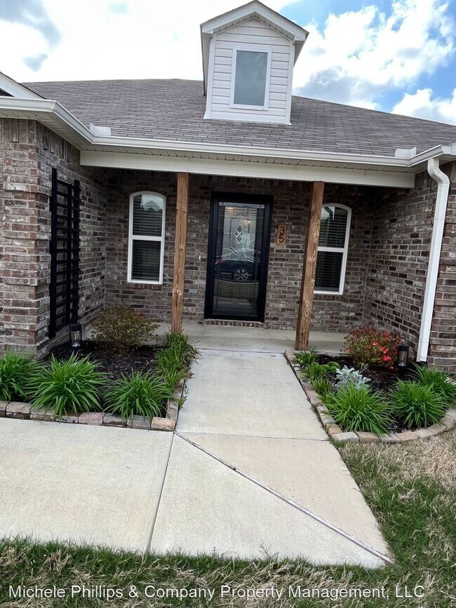 Foto del edificio - 4 br, 2 bath House - 35 Bobby Circle
