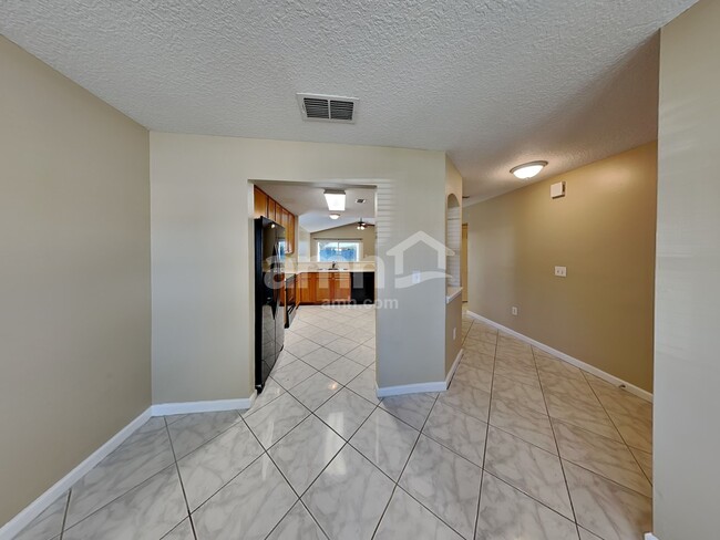 Foto del edificio - 9422 Daniels Mill Dr