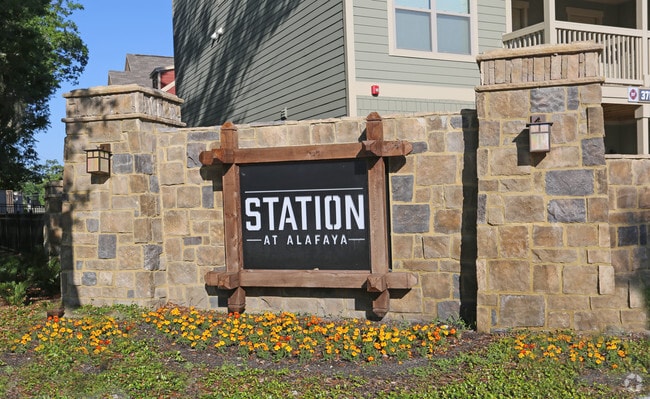 Building Photo - The Station on Alafaya