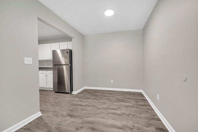 Building Photo - Bridle Ridge Apartments