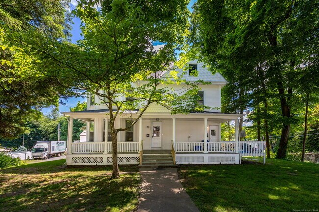Foto del edificio - 394 Hawthorne Ave