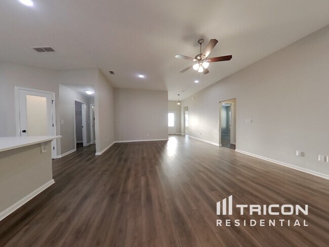 Building Photo - 15654 Chir Pine Drive Jacksonville FL