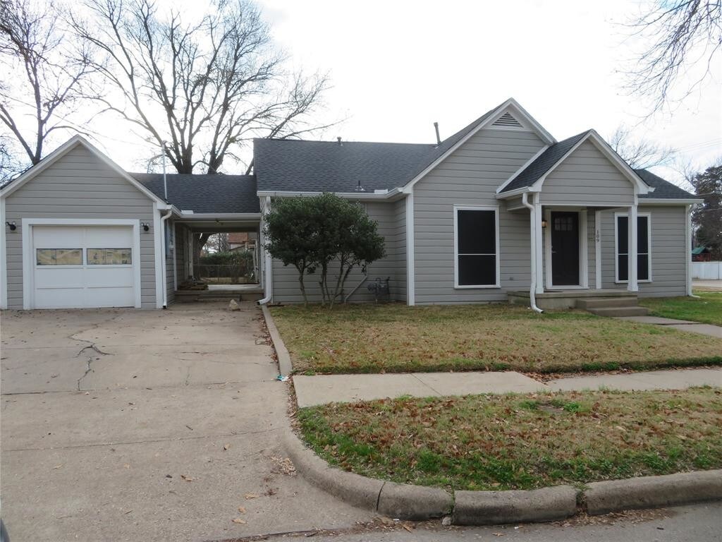 109 W Gilmer St, Ennis, TX 75119 House Rental in Ennis, TX