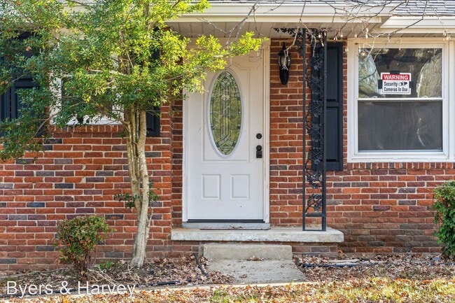 Building Photo - 3 br, 1 bath House - 2971 Trenton Road