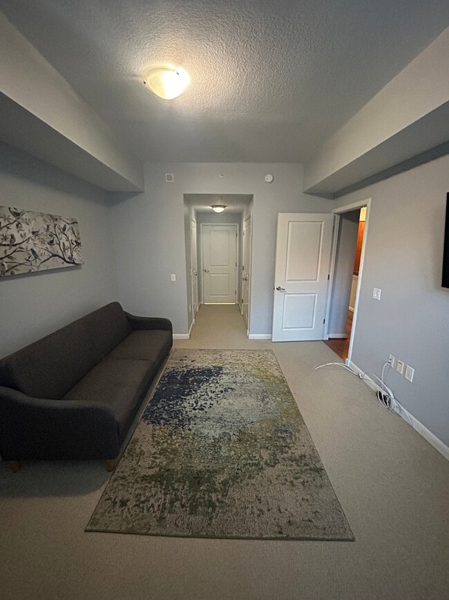 Foto del edificio - 1021 N Garfield St