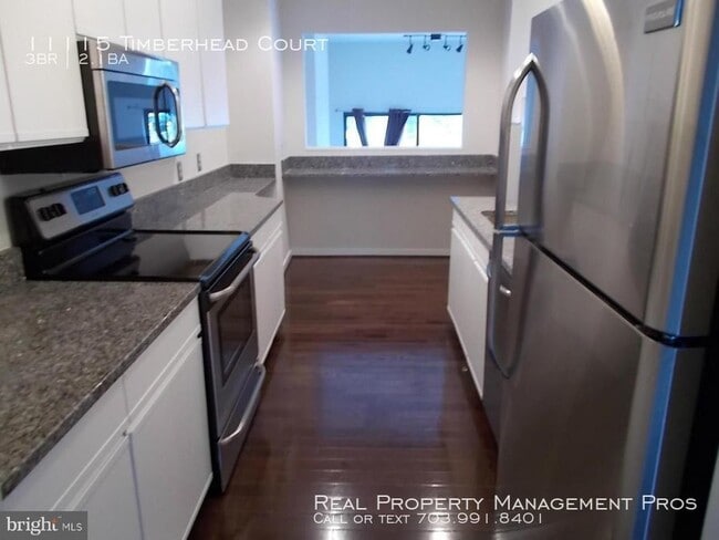 Foto del edificio - Serene Waterfront Living!