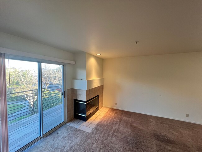 Foto del edificio - AVAILABLE NOW - CENTRALLY LOCATED NAPA TOW...