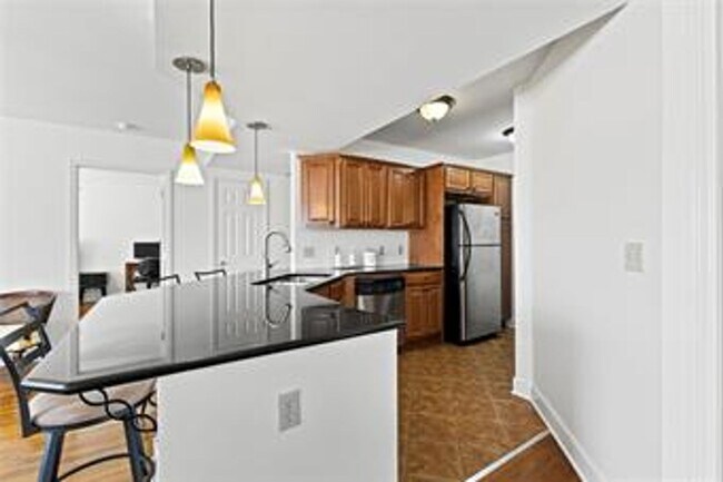 Foto del edificio - {4555 #205} Ponce De Leon Condo Available ...