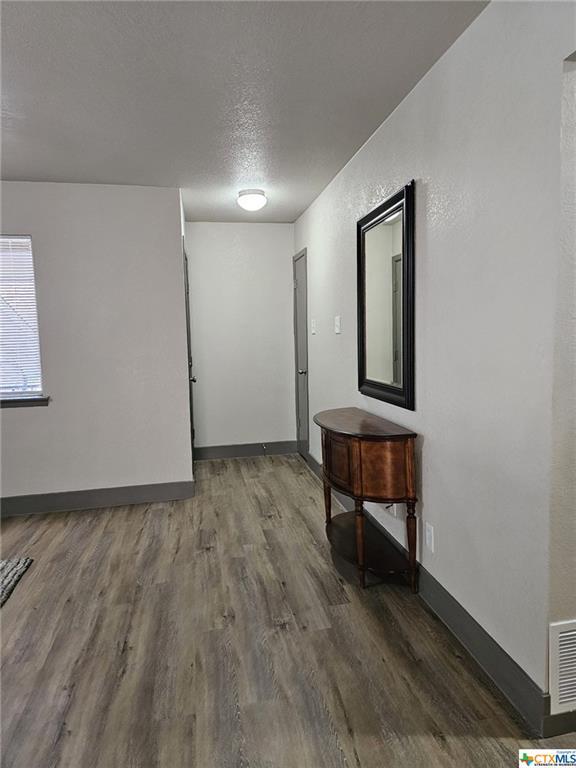 Foto del edificio - 204 W Mockingbird Ln