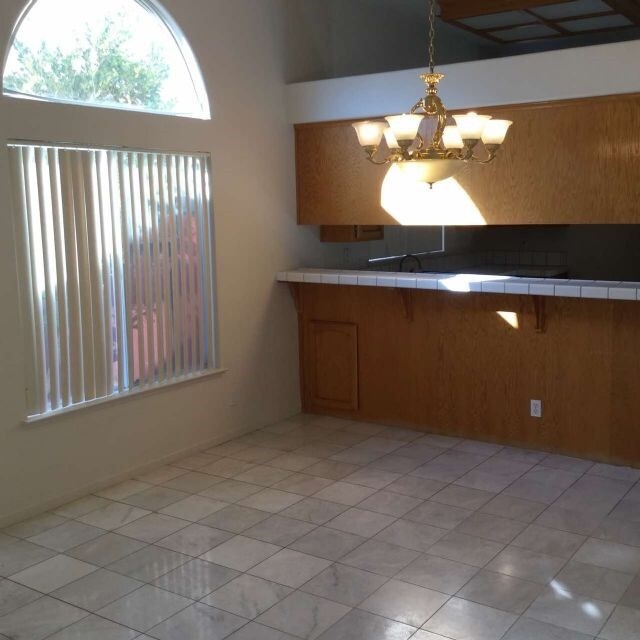 Building Photo - 2804 Bernstein Dr