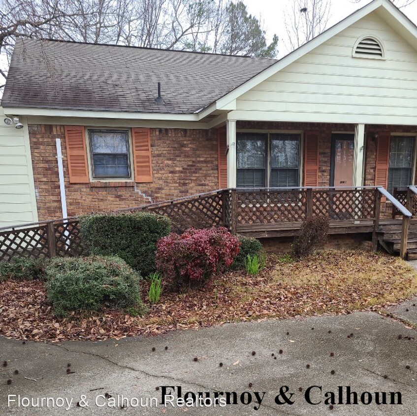 Primary Photo - 2 br, 1 bath House - 6231 Olde Towne Drive...