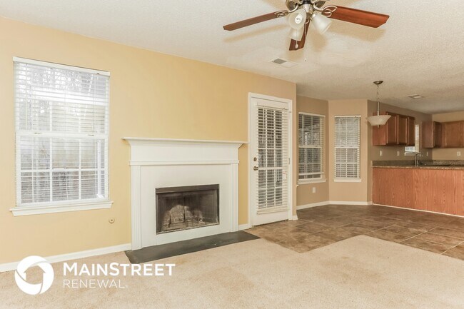 Foto del edificio - 560 Cherry Branch Ln