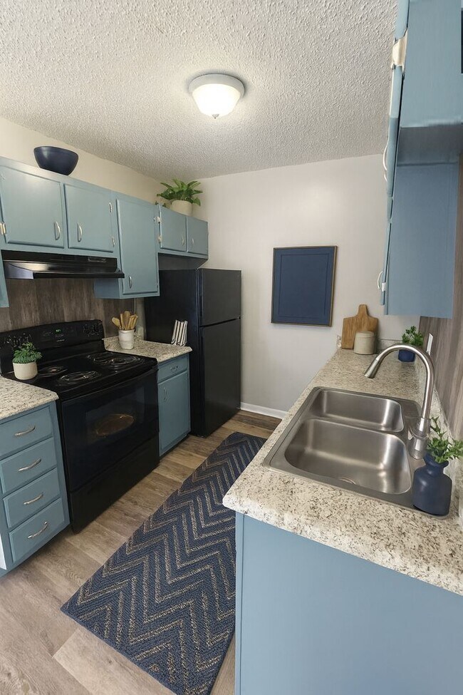 Foto del edificio - 4510-4510 Hutton Rd