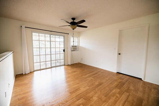 Building Photo - 91-1020 Makaaloa St