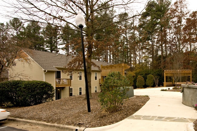 Building Photo - 1513 E Franklin St