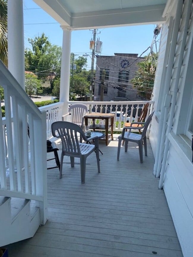 Foto del edificio - 148S