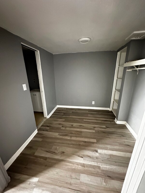 Foto del edificio - 2812 E 130th St