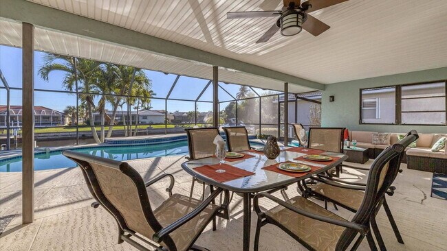 Building Photo - 830 Coronado Dr