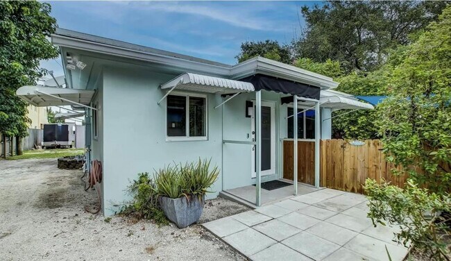 Foto del edificio - 501 SW 11th St