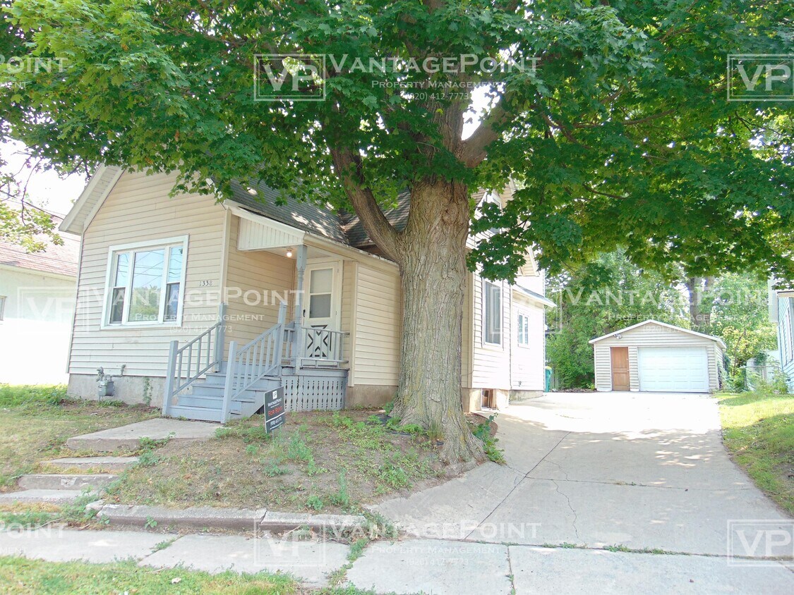 Primary Photo - 1338 St Clair St
