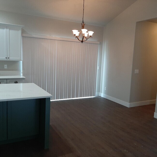 Foto del edificio - 1273 SW Tanner Ct