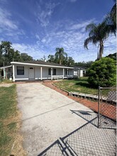 Building Photo - 9518 N Dartmouth Ave