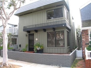 Building Photo - 112 Pearl Ave
