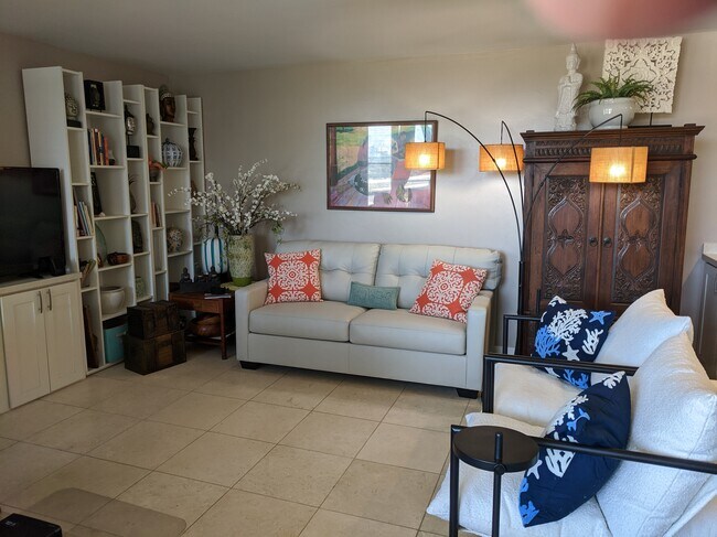 Living Room - 2600 Pualani Way