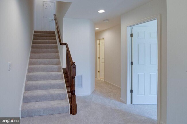 Foto del edificio - 25636 Pleasant Valley Rd