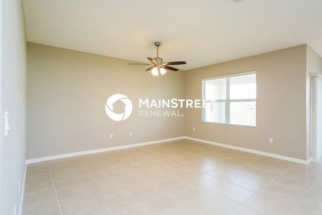 Building Photo - 3 Bedroom Pet-Friendly Home in Cape Coral, FL with Main Street Renewal