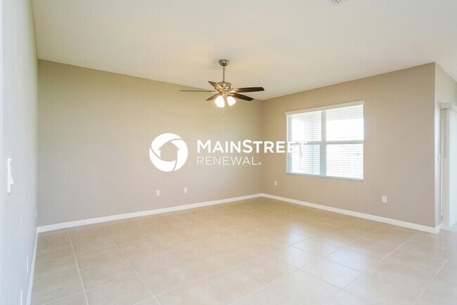 Foto del edificio - 3 Bedroom Pet-Friendly Home in Cape Coral, FL with Main Street Renewal