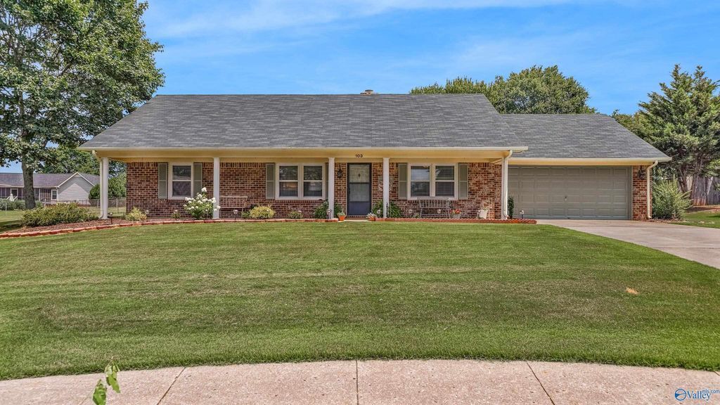Foto principal - 103 Piper Ln