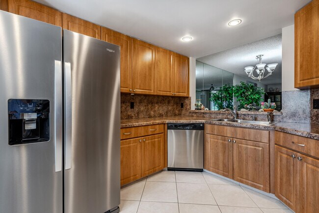 Foto del edificio - 15831 Loch Maree Ln