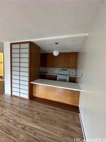 Foto del edificio - 1519 Nuuanu Ave