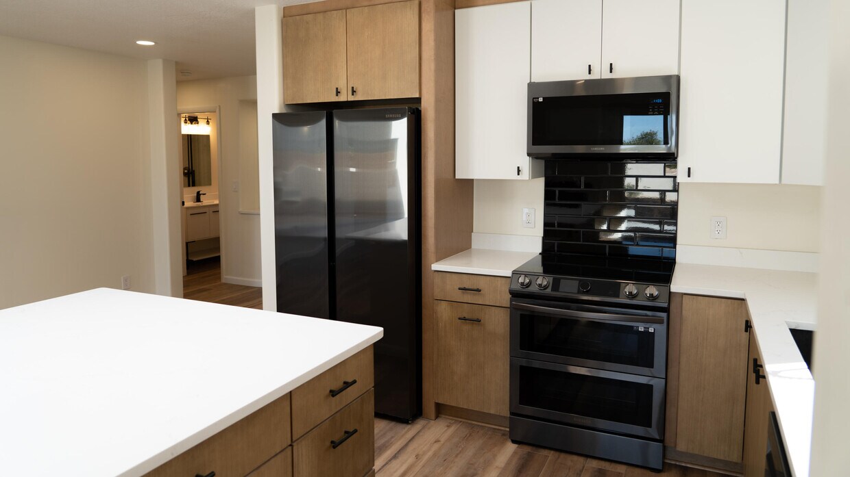 Foto principal - 1419 Richmond Dr NE