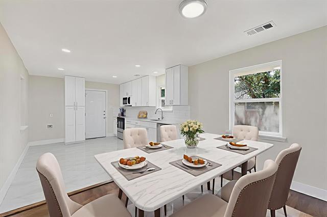 Foto del edificio - 2404 Bentley Ave