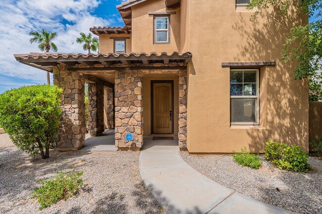 Building Photo - Stunning 3 Bed 2.5 Bath Townhome in Lakewo...