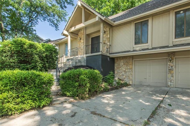 Foto del edificio - 730 SW Raintree Dr