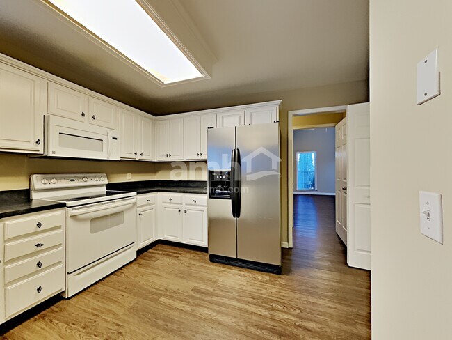 Foto del edificio - 1402 Brighton Circle