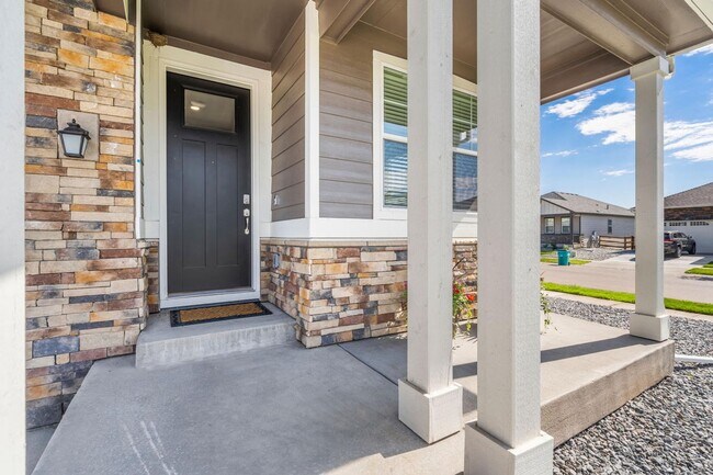 Foto del edificio - Beautiful New 4 Bed 3 Bath House in North ...